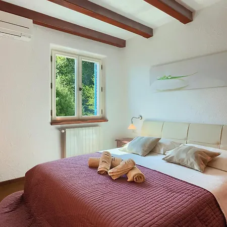 Salvia Case de vacanță